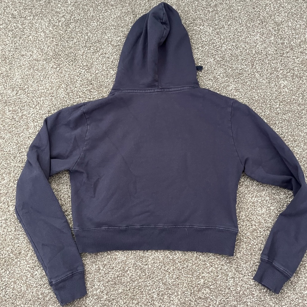 Brandy Melville Cropped Sweatshirt